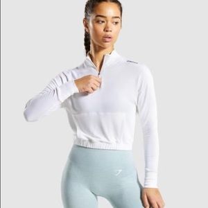 EUC GYMSHARK PIPPA TRAINING PULLOVER LONG SLEEVE TOP